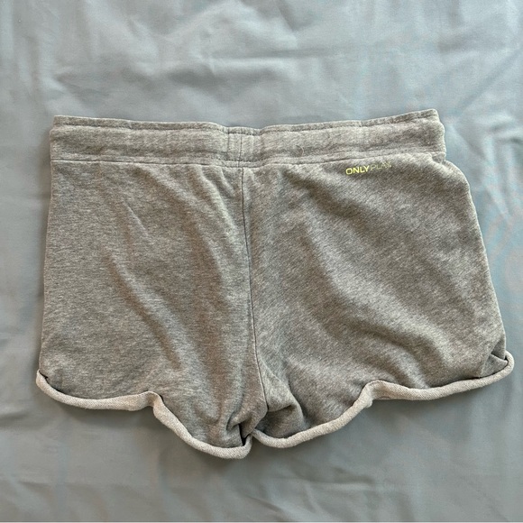 Only play short - Picture 3 of 3